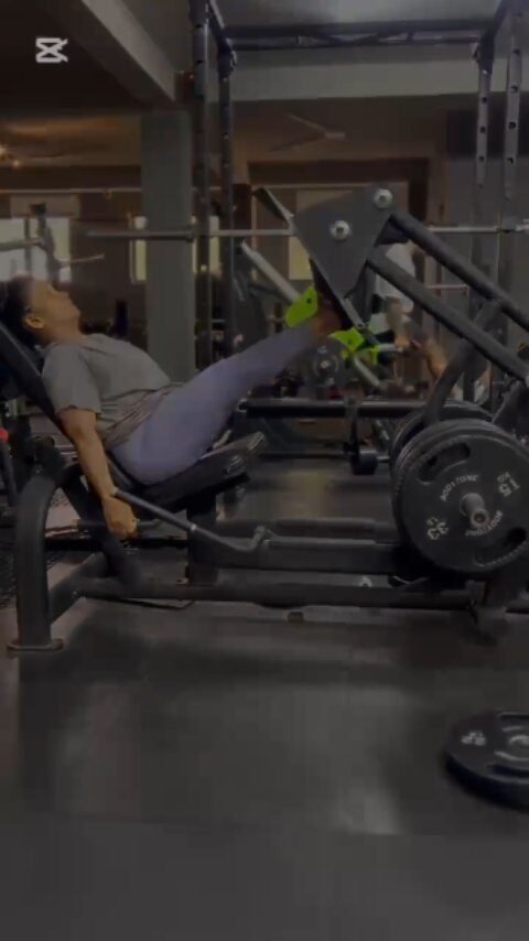 Instagram post from fitnesspluslk. This post is in position 17.