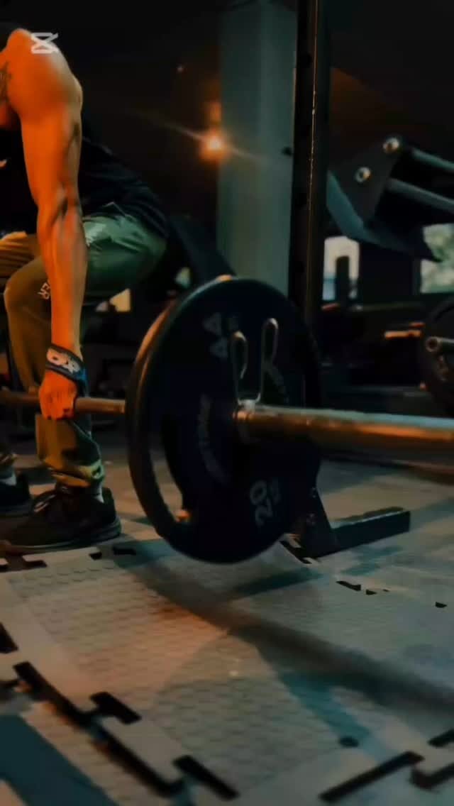 Instagram post from fitnesspluslk. This post is in position 15.